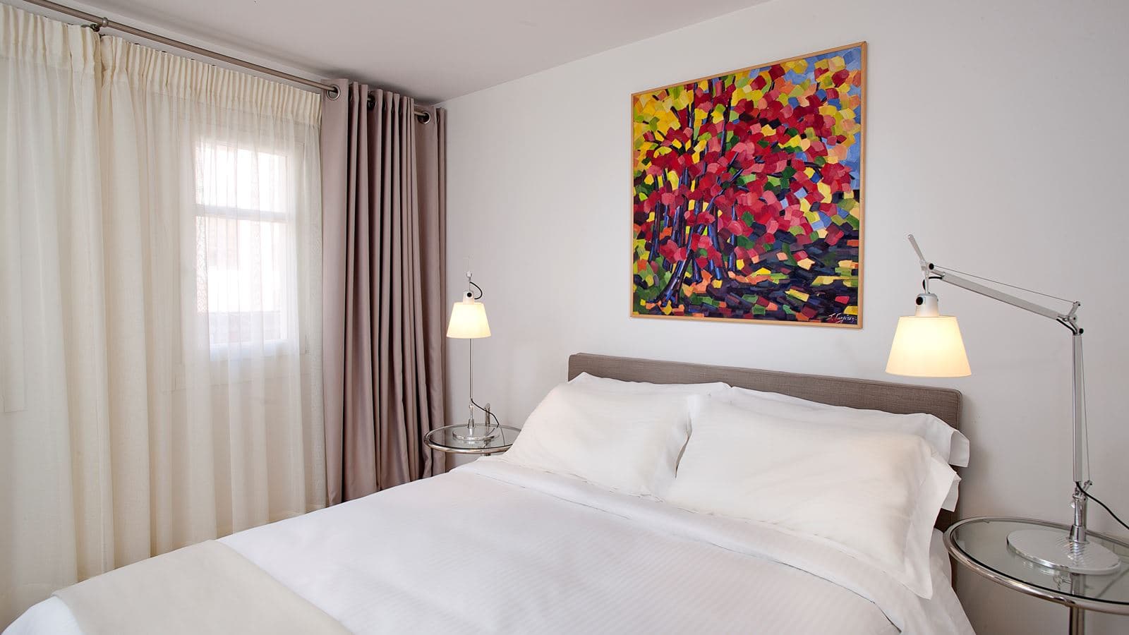 rooms-executive-room
