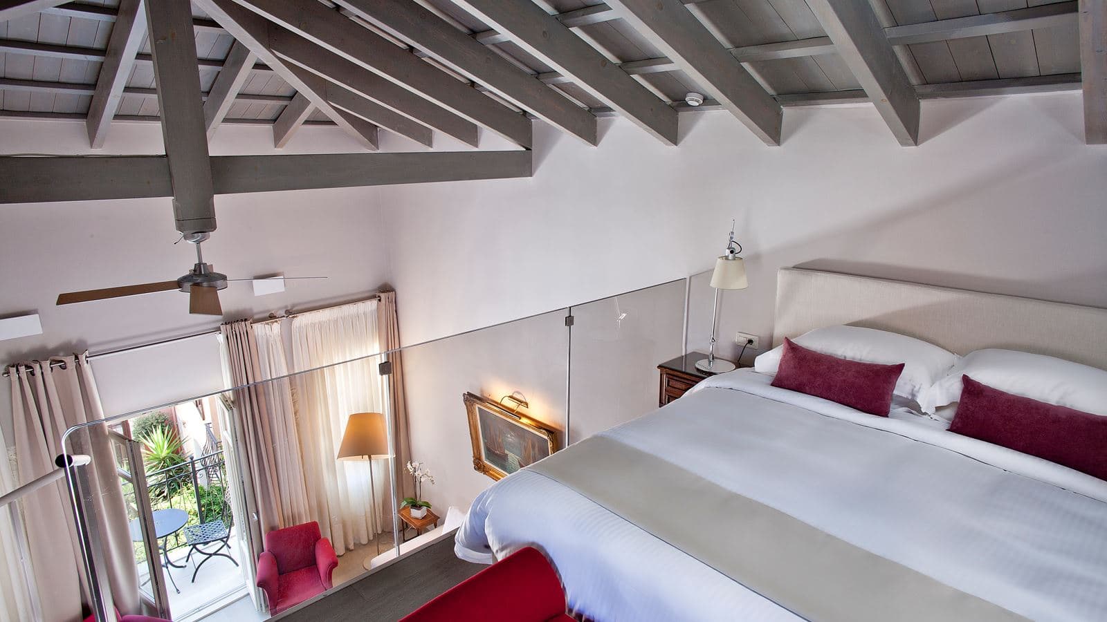 rooms-standard-room