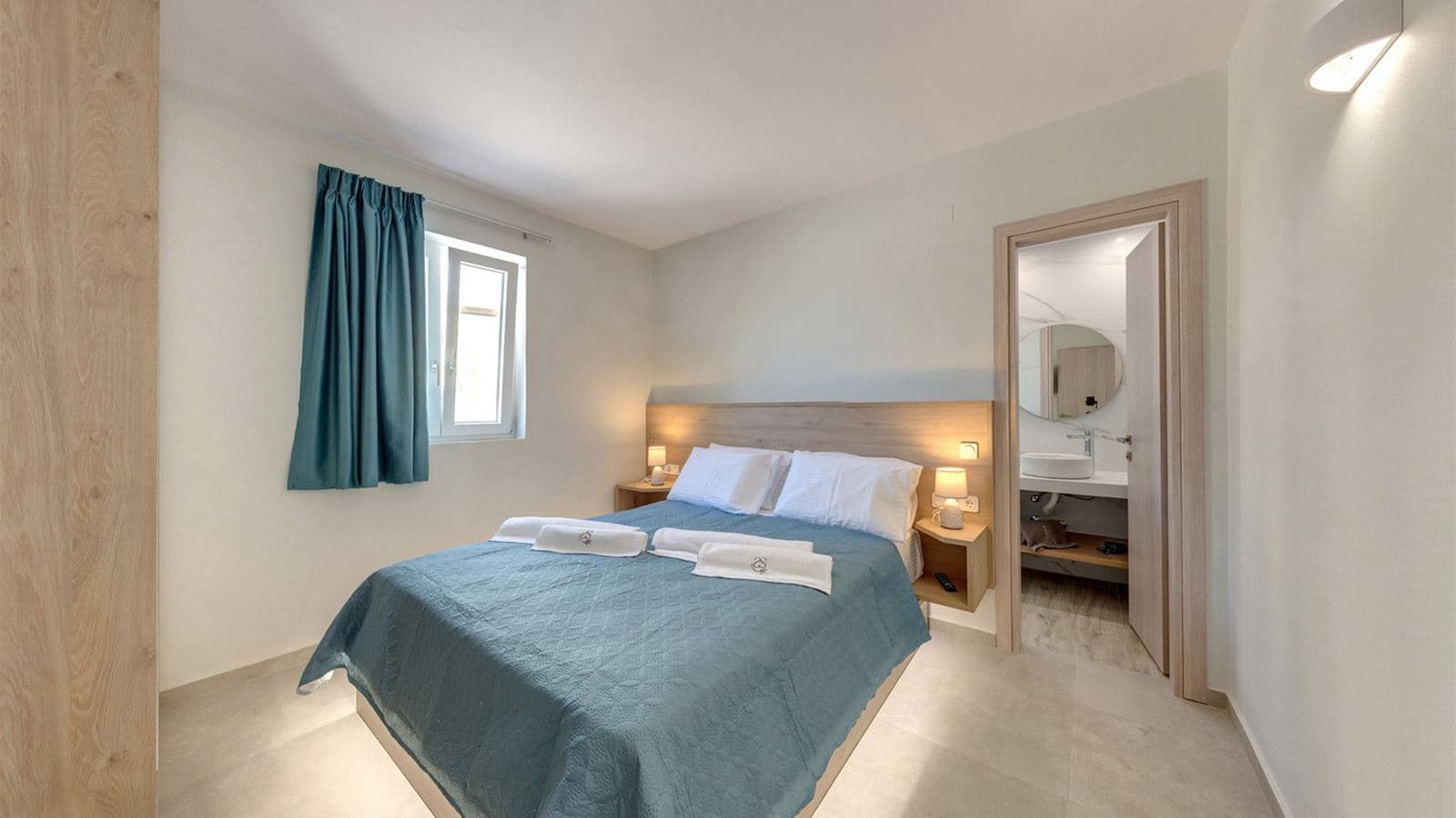 rooms-elite-seasview-double-suite-bb