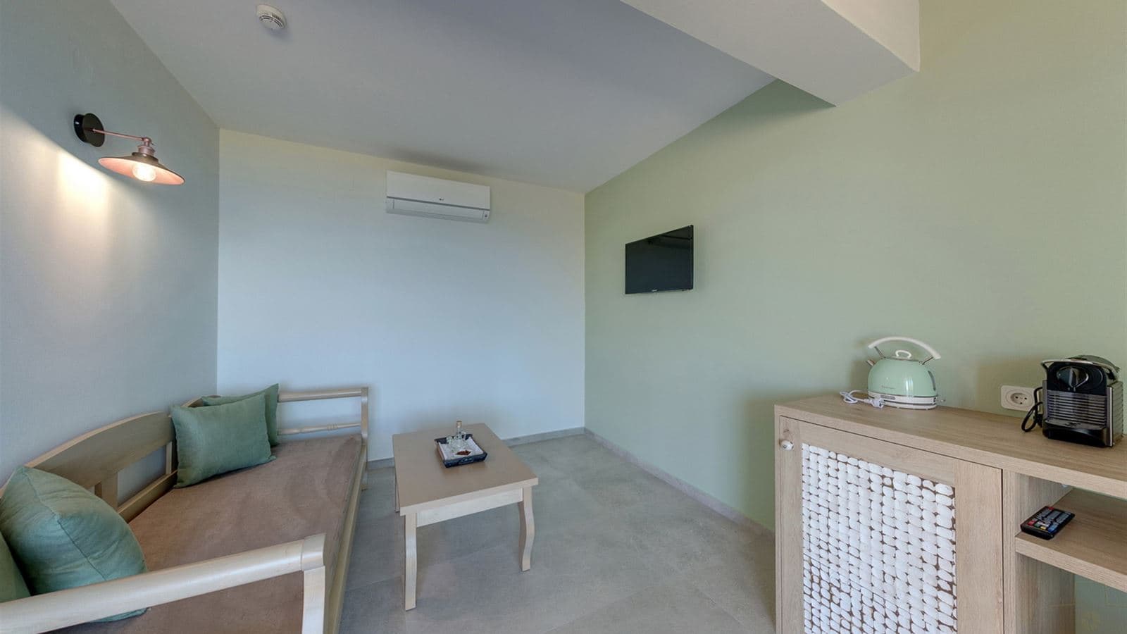 rooms-deluxe-double-suite-with-private-pool-sea-view-bb