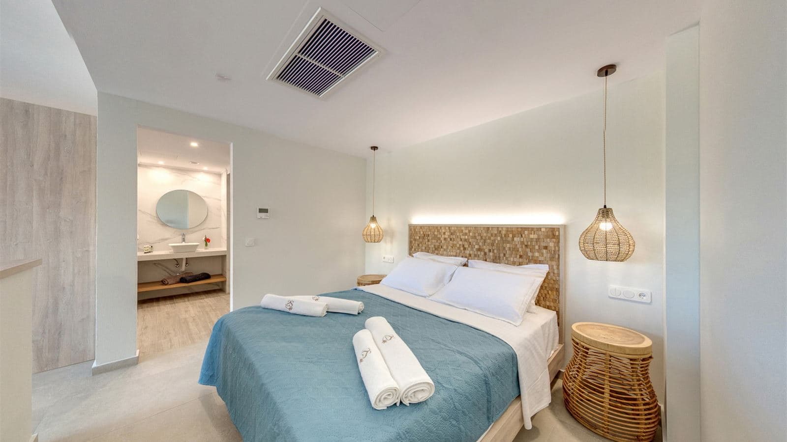 rooms-deluxe-double-suite-with-private-pool-sea-view-bb