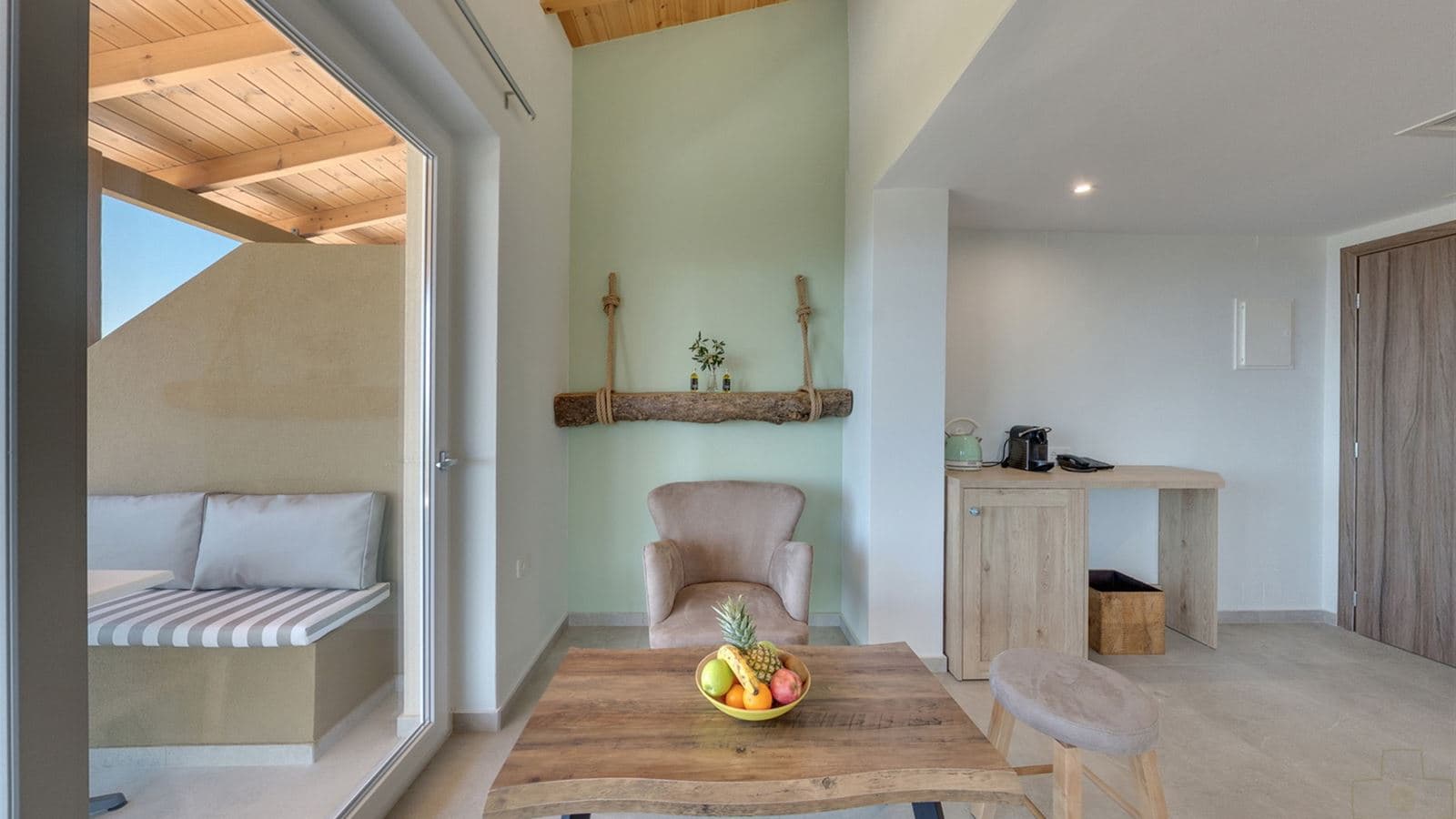 rooms-deluxe-double-suite-with-private-pool-sea-view-bb