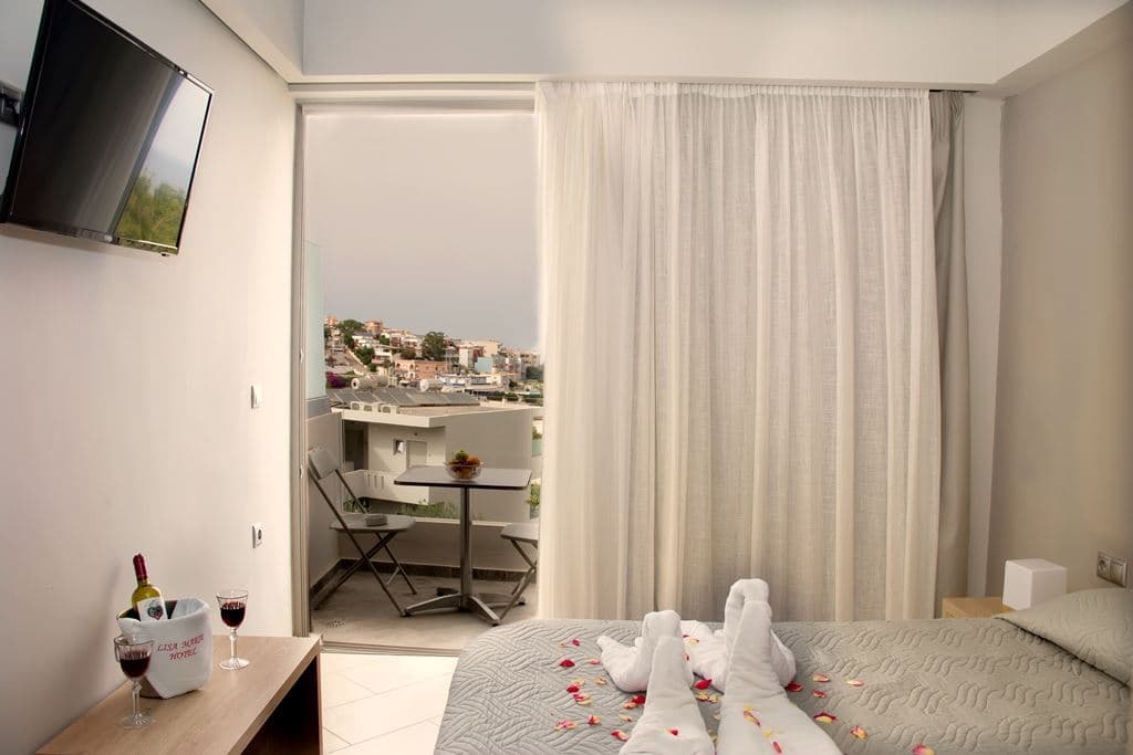 rooms-superior-room