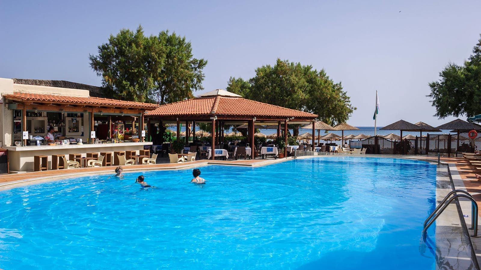 bars-snack-pool-bar