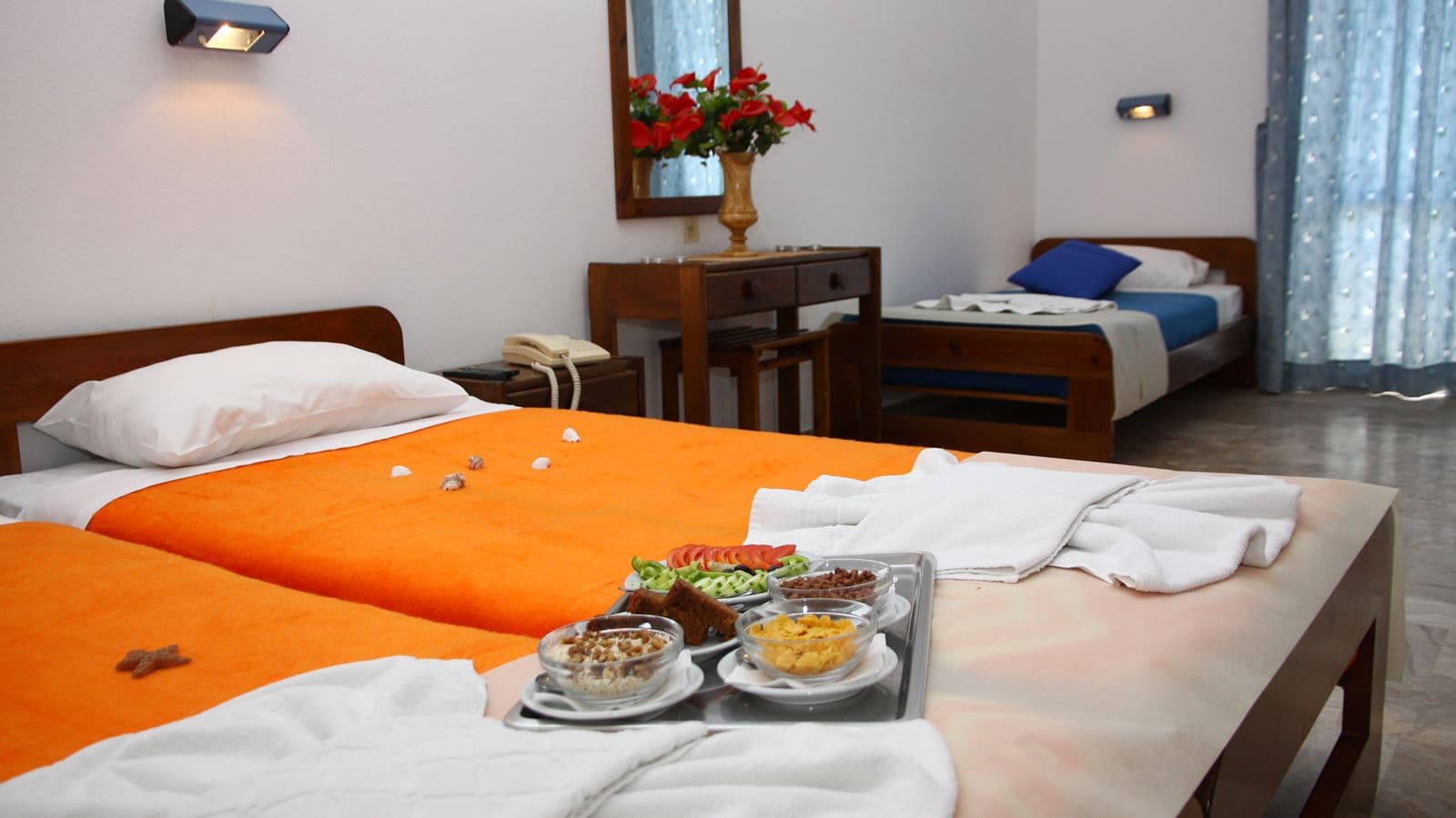 rooms-family-room-standard