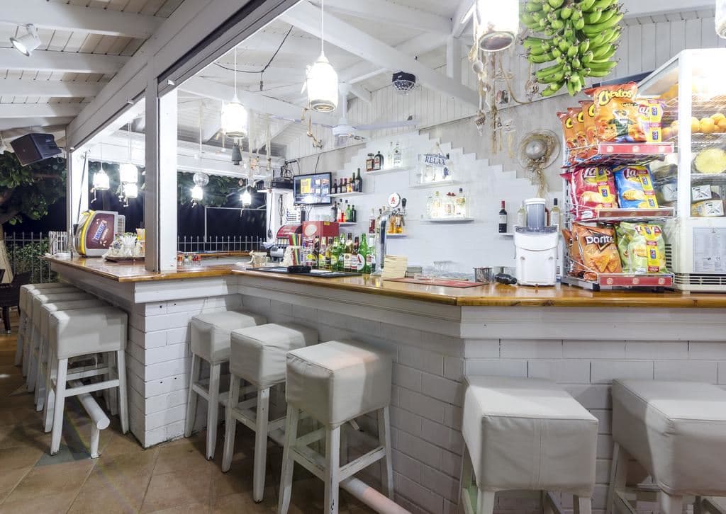 bars-snack-bar