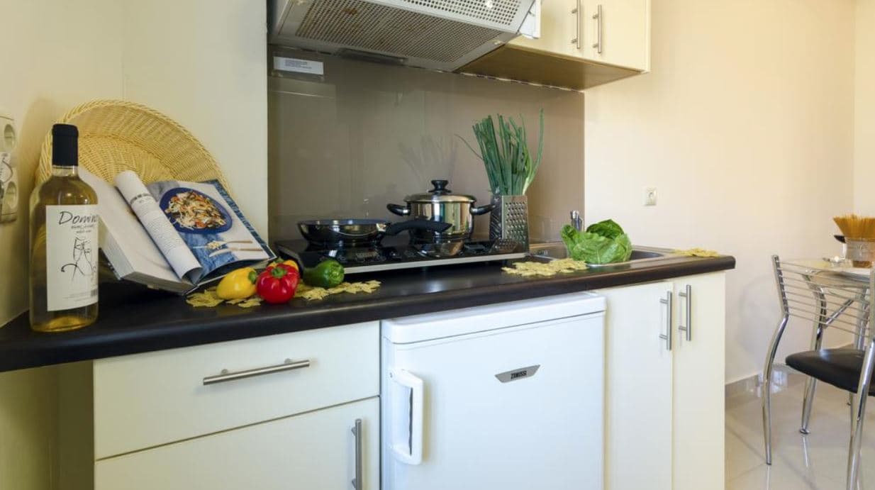 rooms-apartment-superior-1-bedroom-gardenpoolview