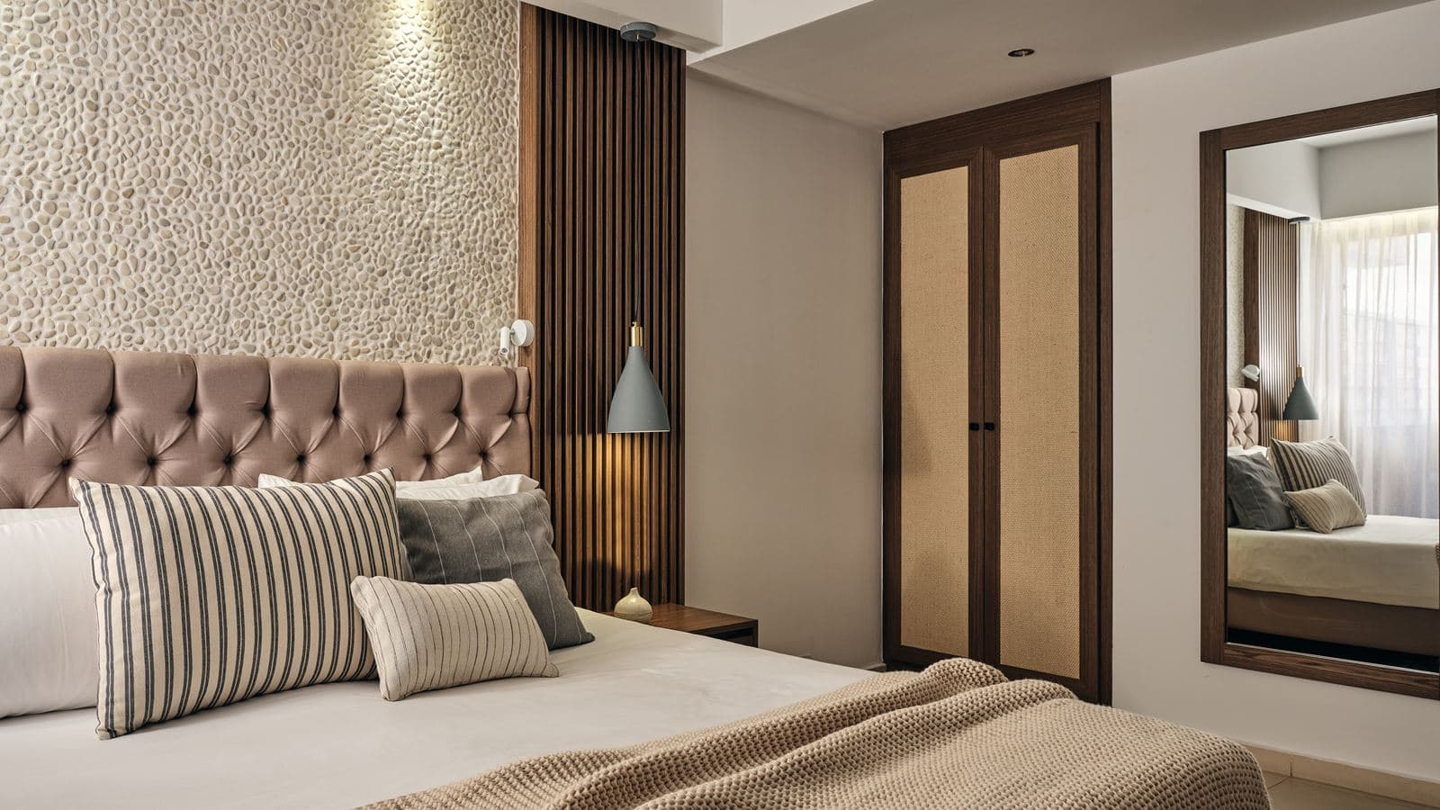 rooms-family-suite-sea-view-with-private-pool