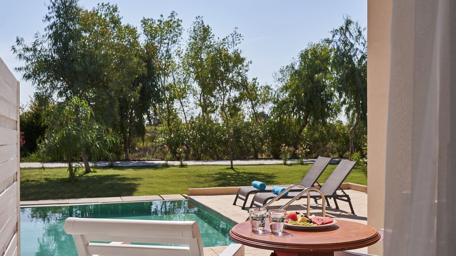 rooms-villa-with-private-pool