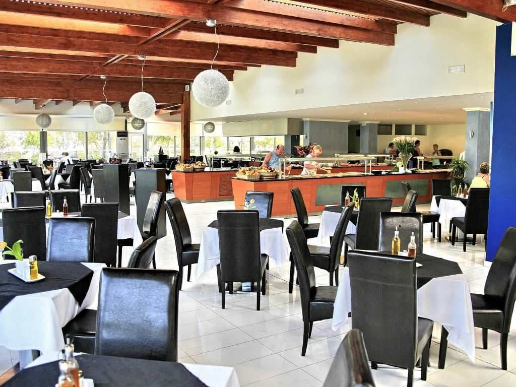 restaurants-captains-main-restaurant