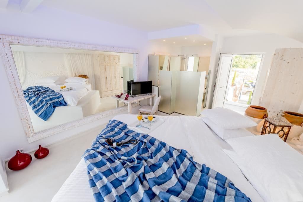 rooms-suite-balcony