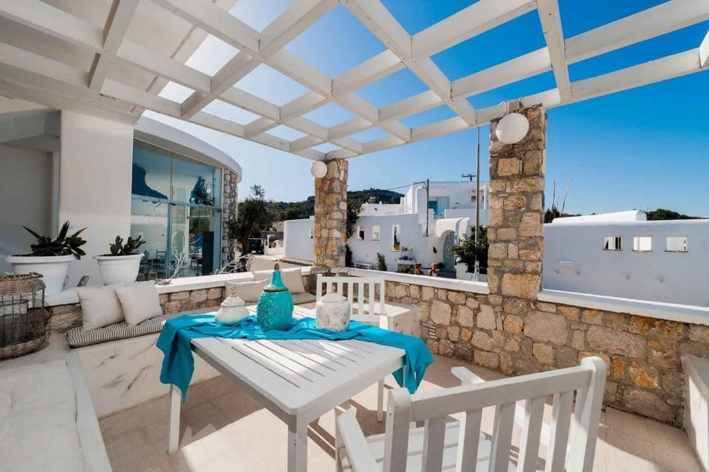 rooms-suite-balcony