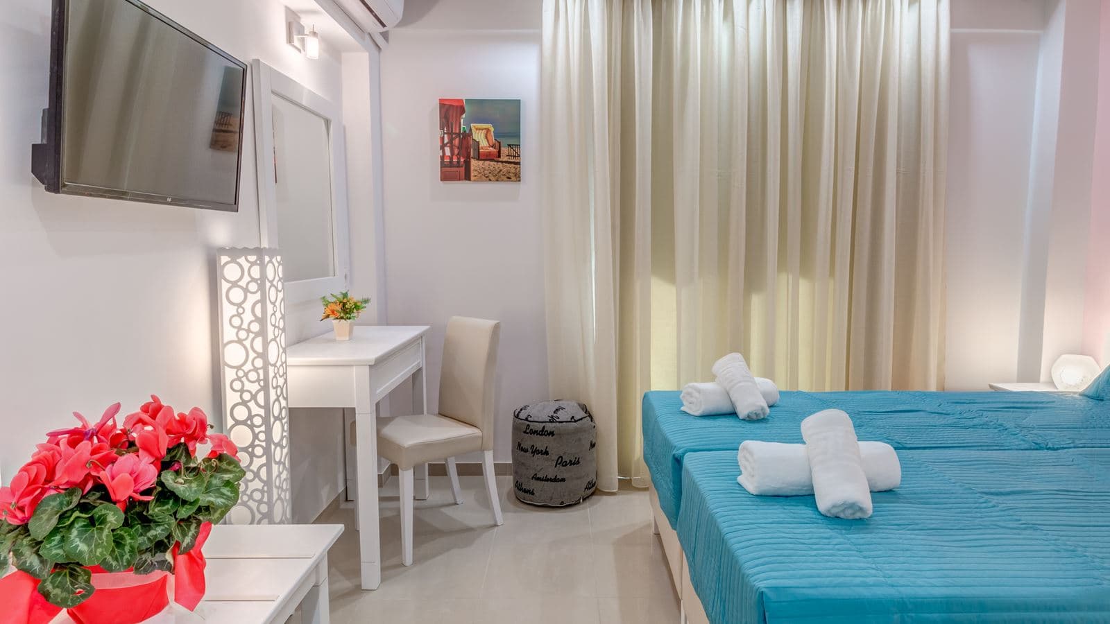 rooms-twin-room
