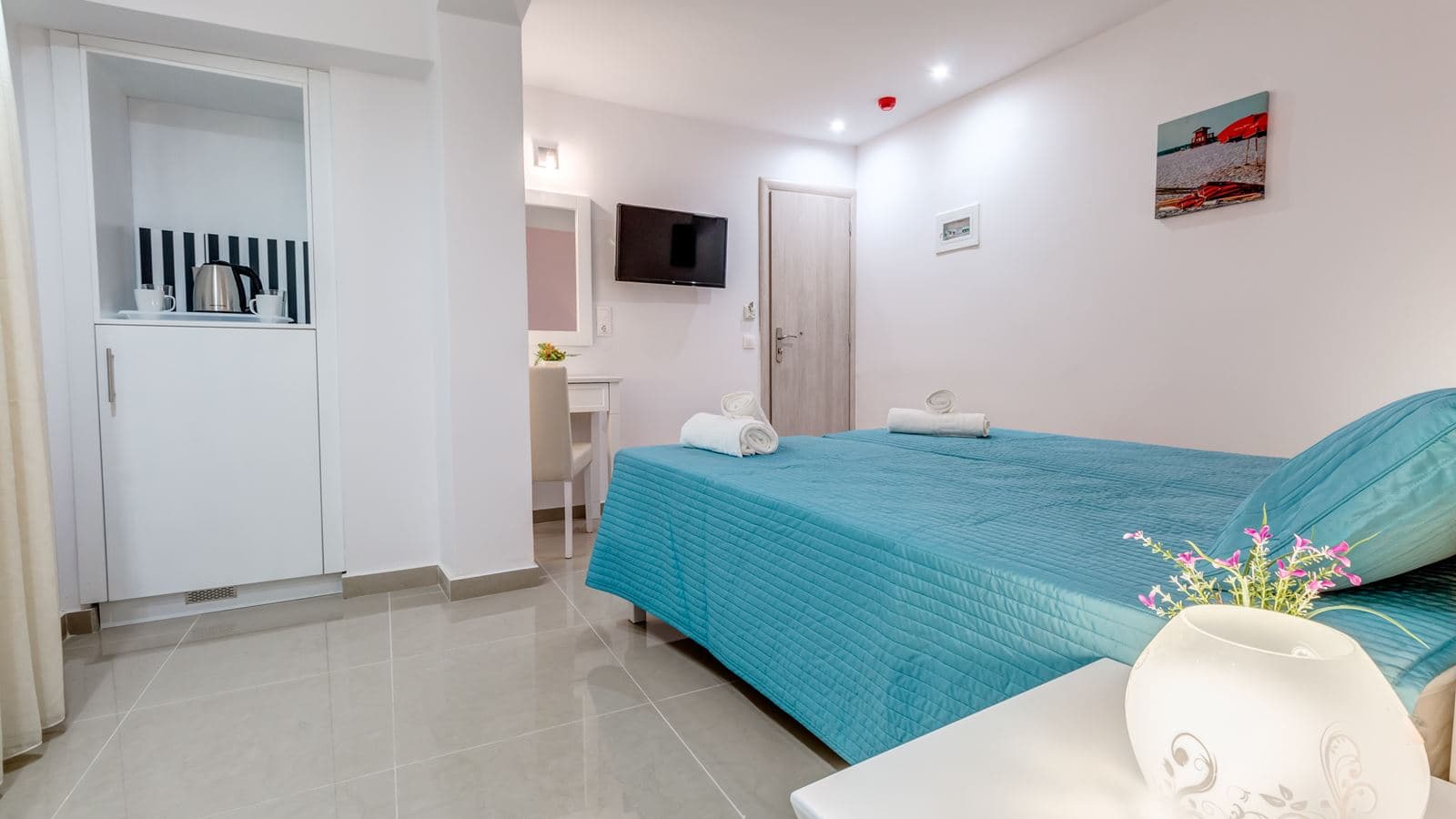 rooms-twin-room