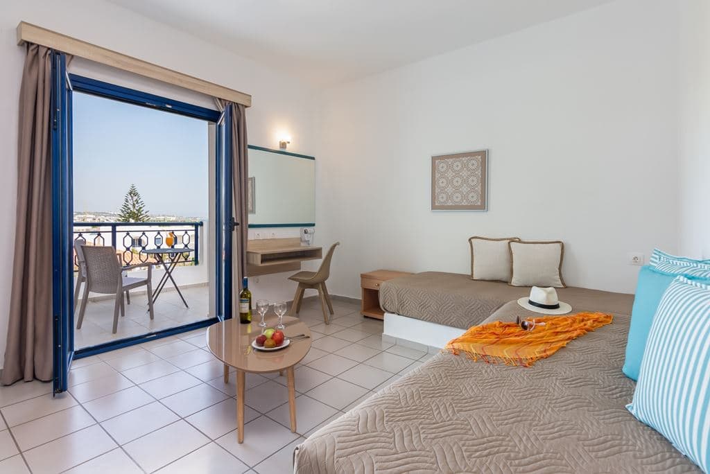 rooms-suite-balcony-or-terrace