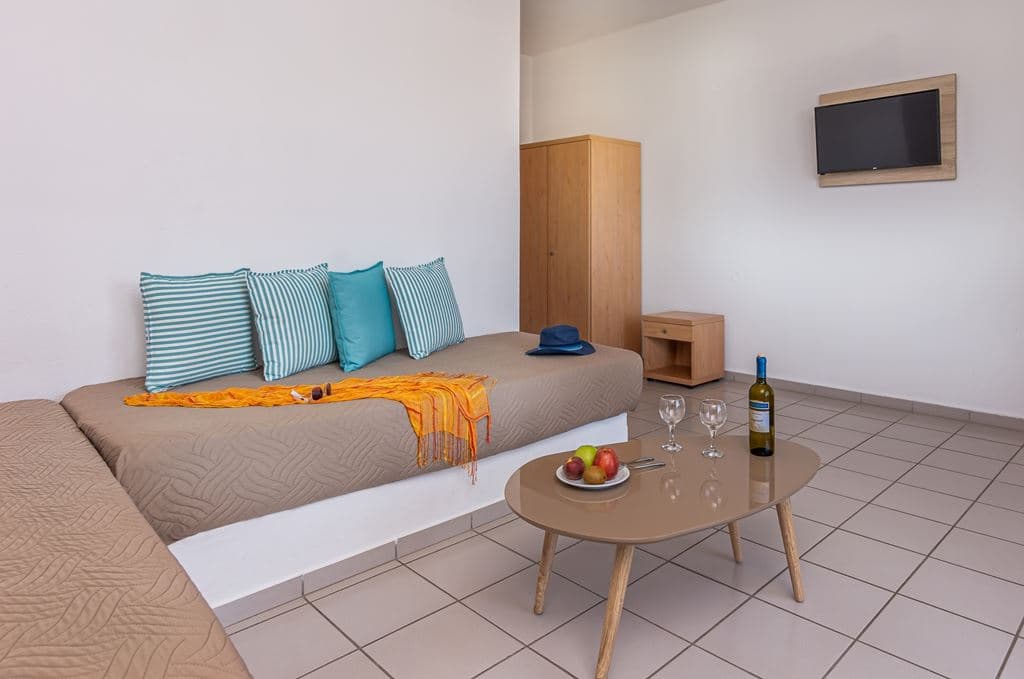 rooms-suite-balcony-or-terrace