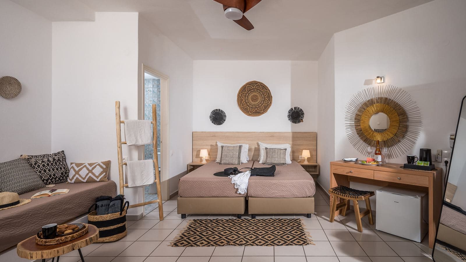 rooms-suite-balcony-or-terrace