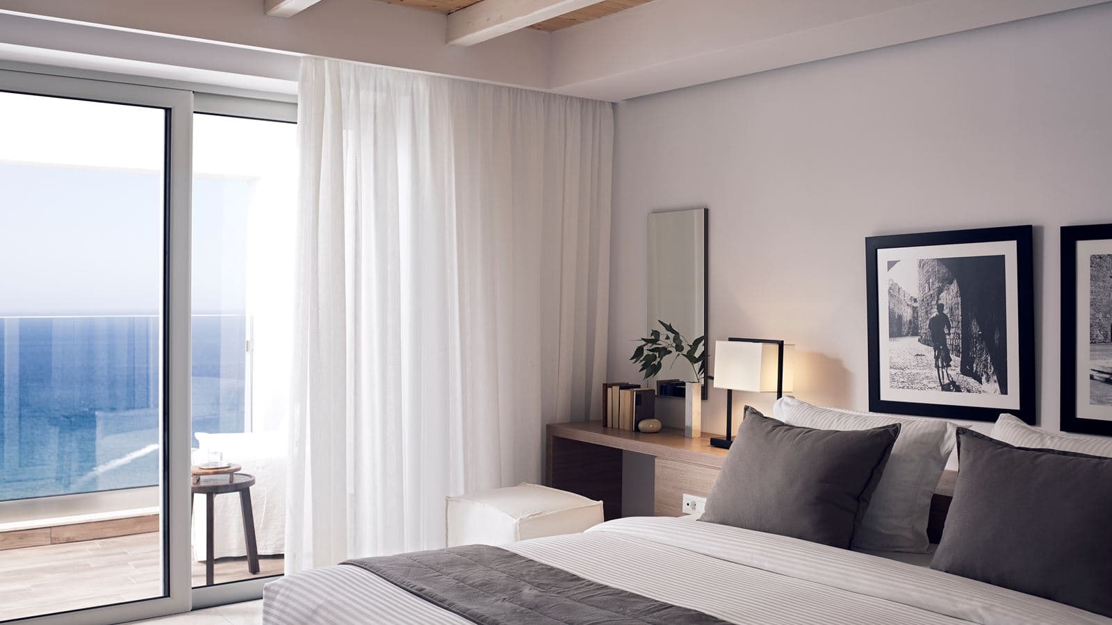 rooms-exclusive-sea-view-sharing-pool