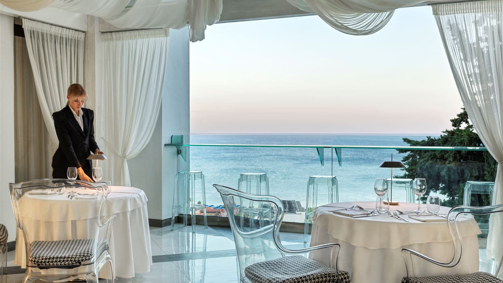 restaurants-panorama-table-d-hote-restaurant
