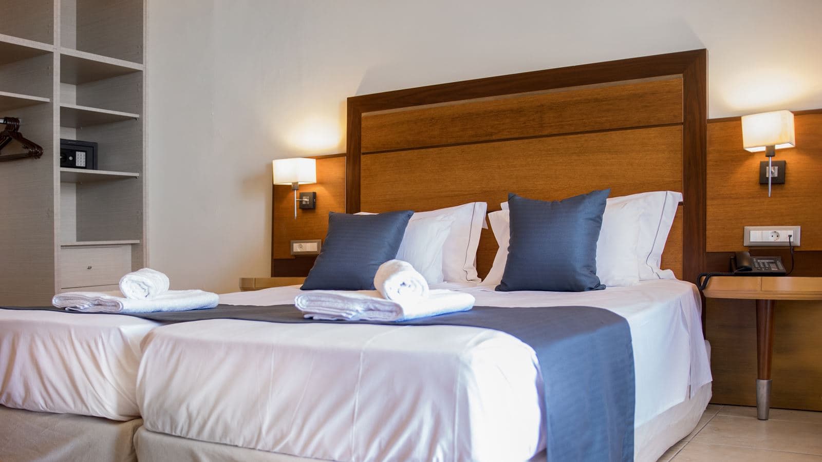 rooms-room-standard-singleuse-balcony