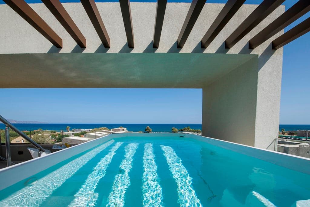 rooms-executive-with-private-pool