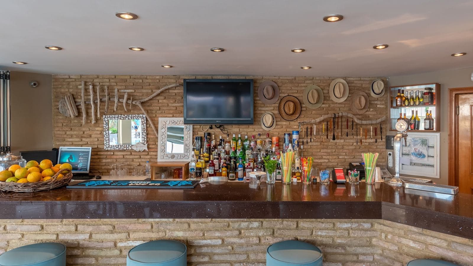 bars-dedalos-hotel