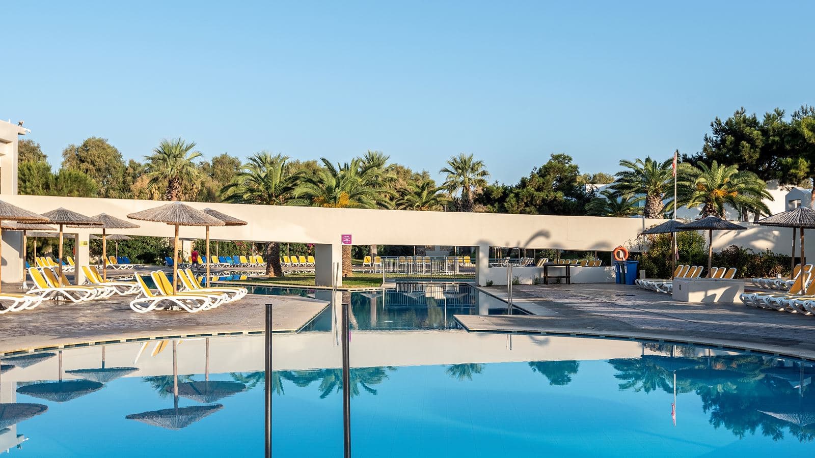 pools-outdoor-pool