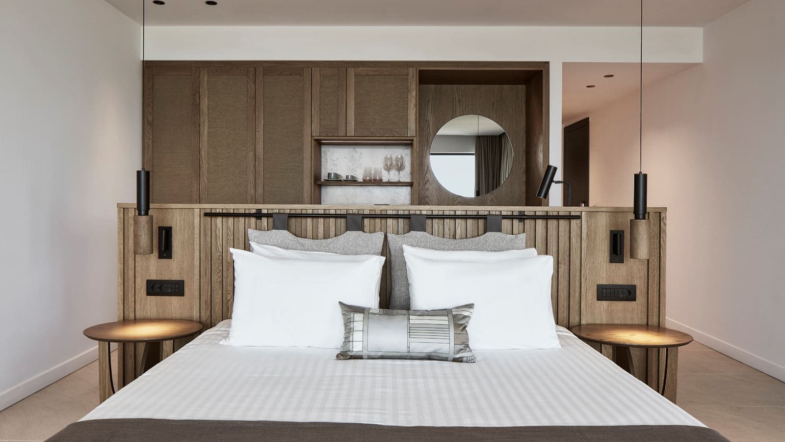 rooms-riviera-suite
