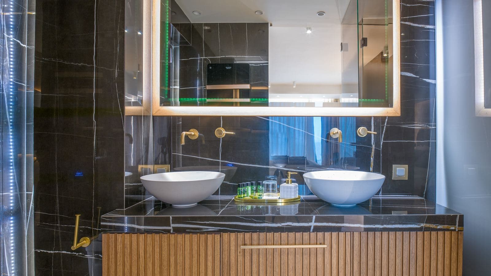 rooms-executive-suite-sea-view