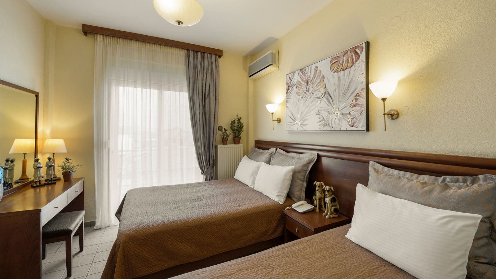 rooms-triple-standard-room