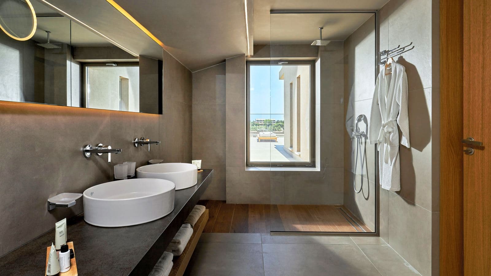 rooms-sapphire-vip-suite-plunge-pool-sea-view