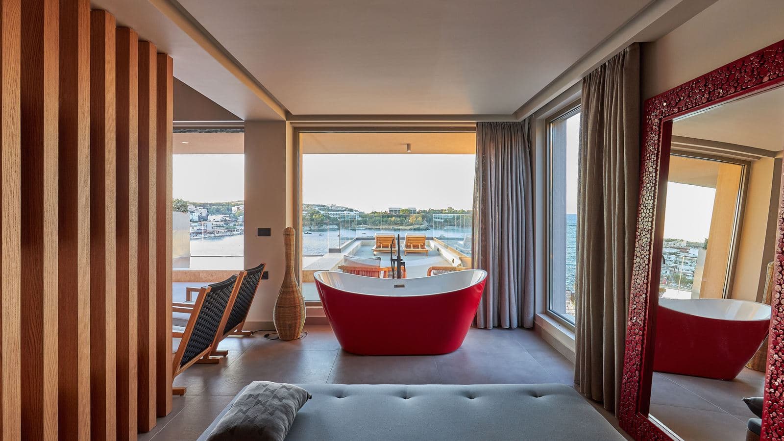 rooms-ruby-ambassador-suite-plunge-pool-sea-view