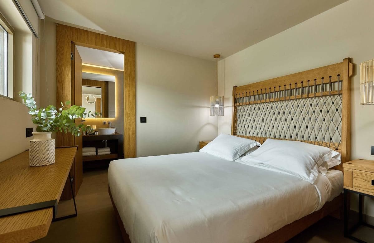 rooms-moonstone-suite-sea-view-no-plunge-pool