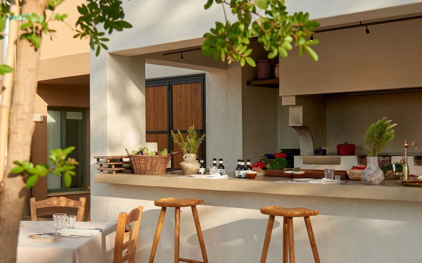 restaurants-rodies-traditional-cretan-restaurant