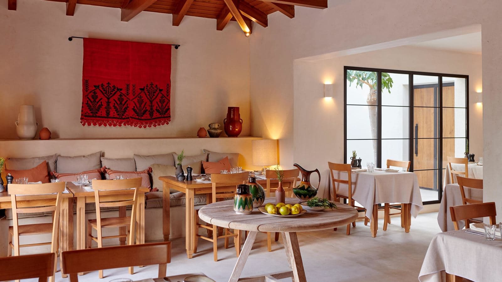 restaurants-rodies-traditional-cretan-restaurant