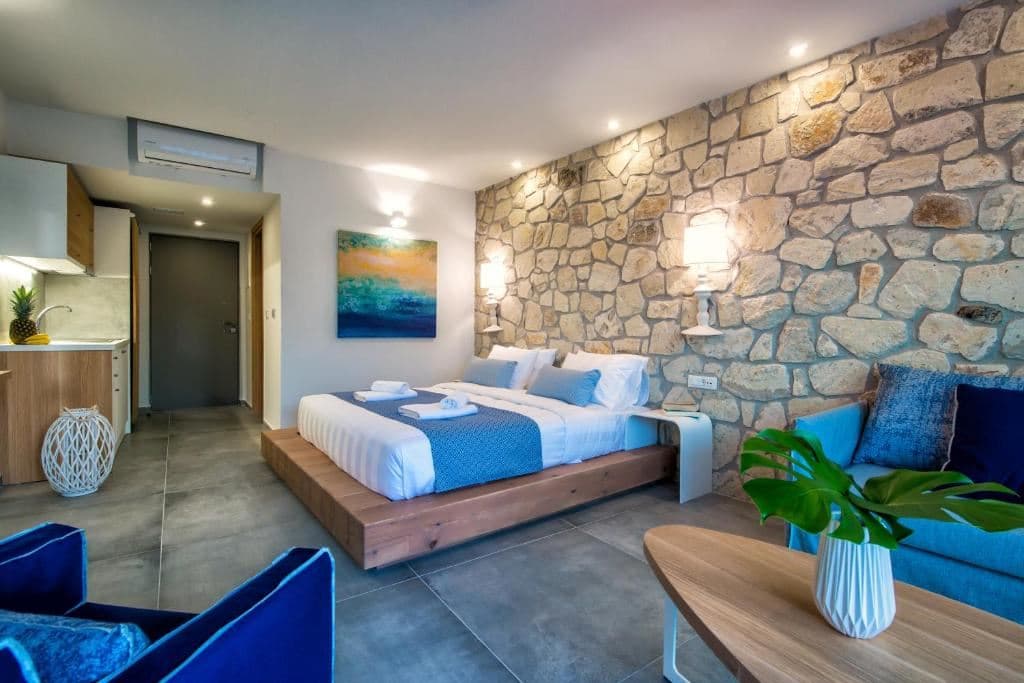 rooms-deluxe-studio