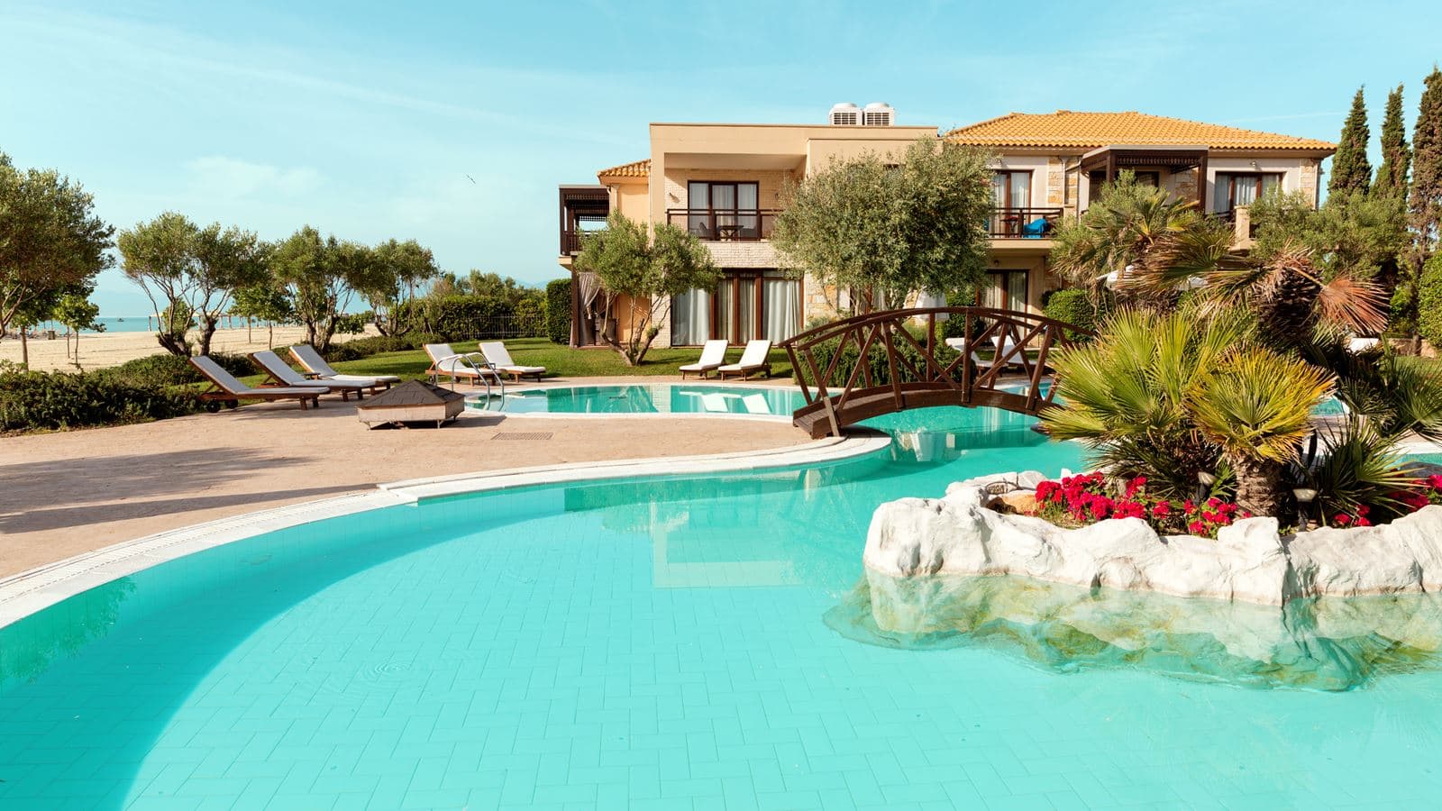 pools-outdoor-pool