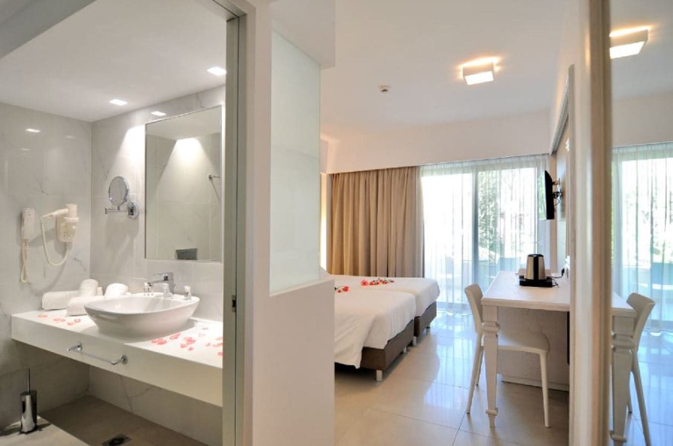 rooms-deluxe-double-comfort
