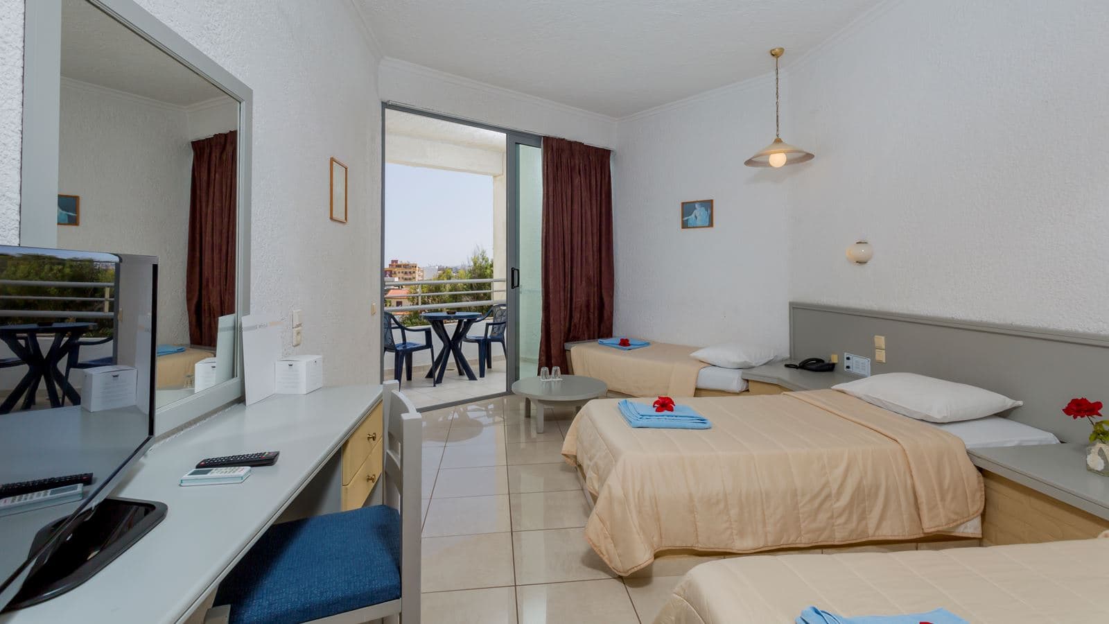 rooms-doubletwin-room