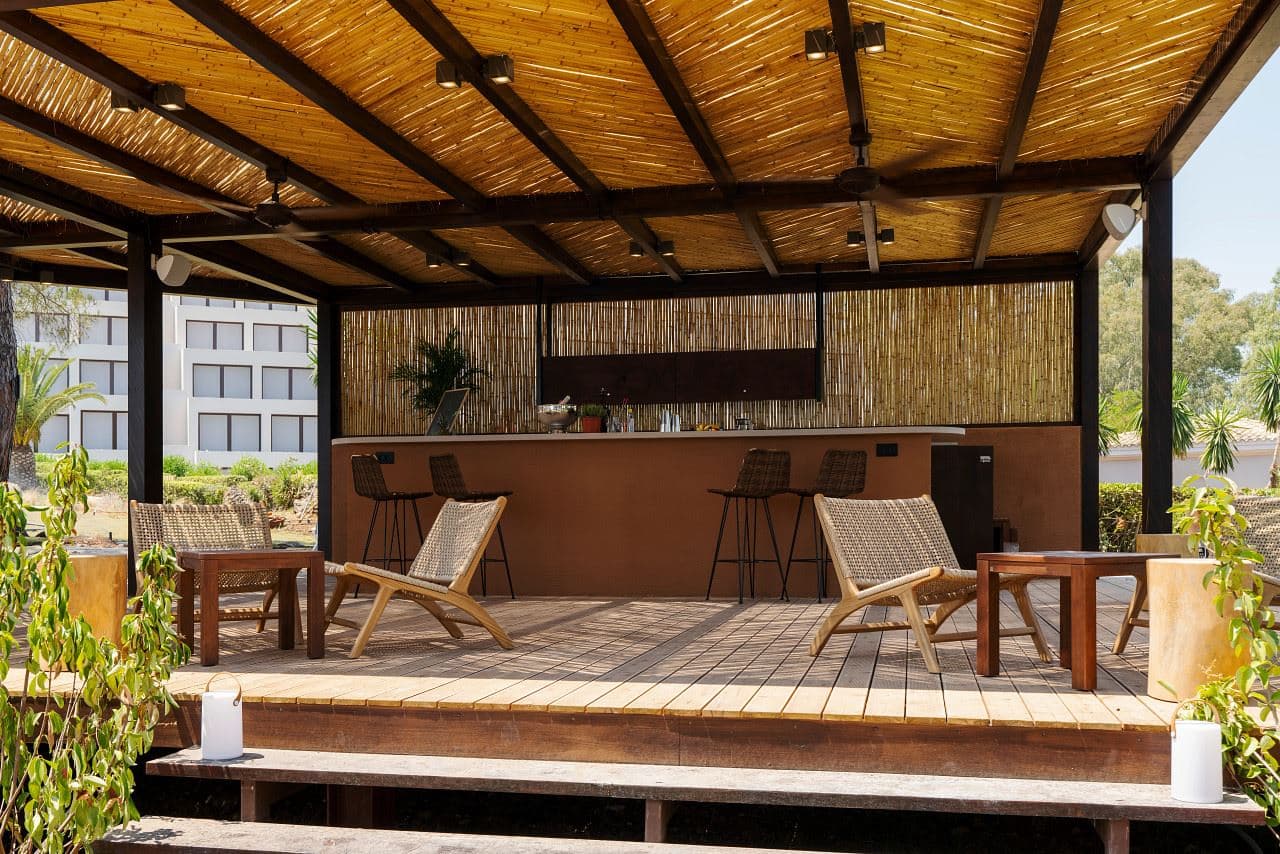bars-sugar-reef-beach-bar