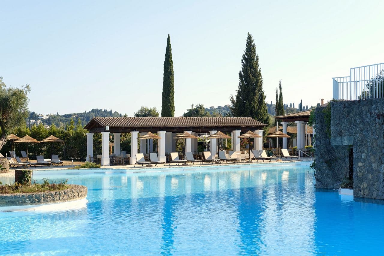 bars-mermaid-pool-bar