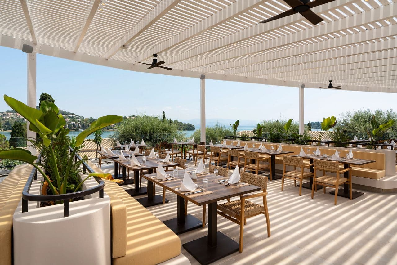 restaurants-world-cafe-international-buffet