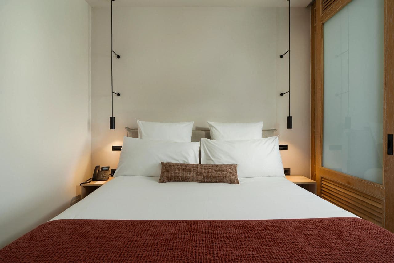 rooms-family-inland-view
