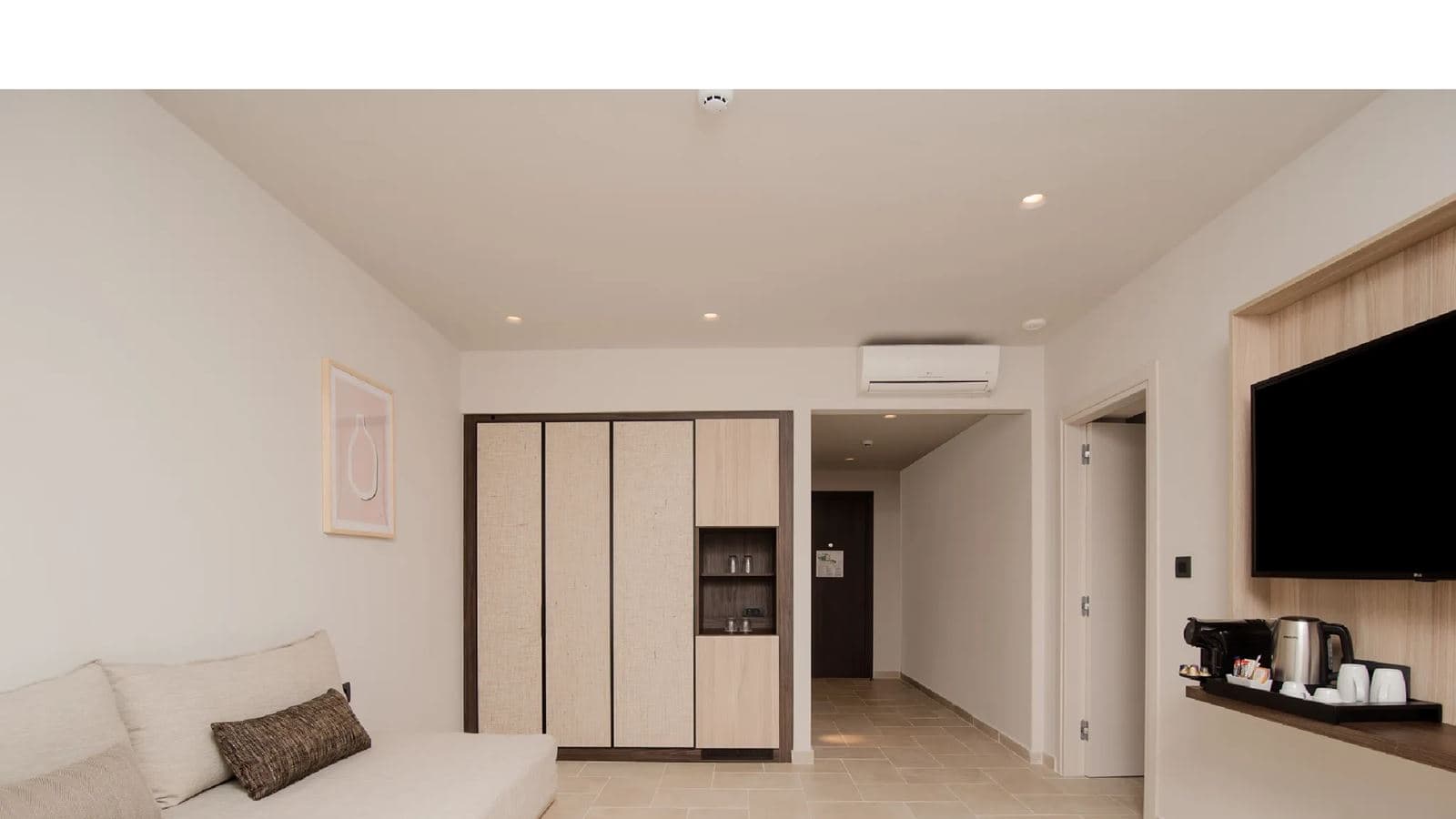 rooms-suite-family-inland-view