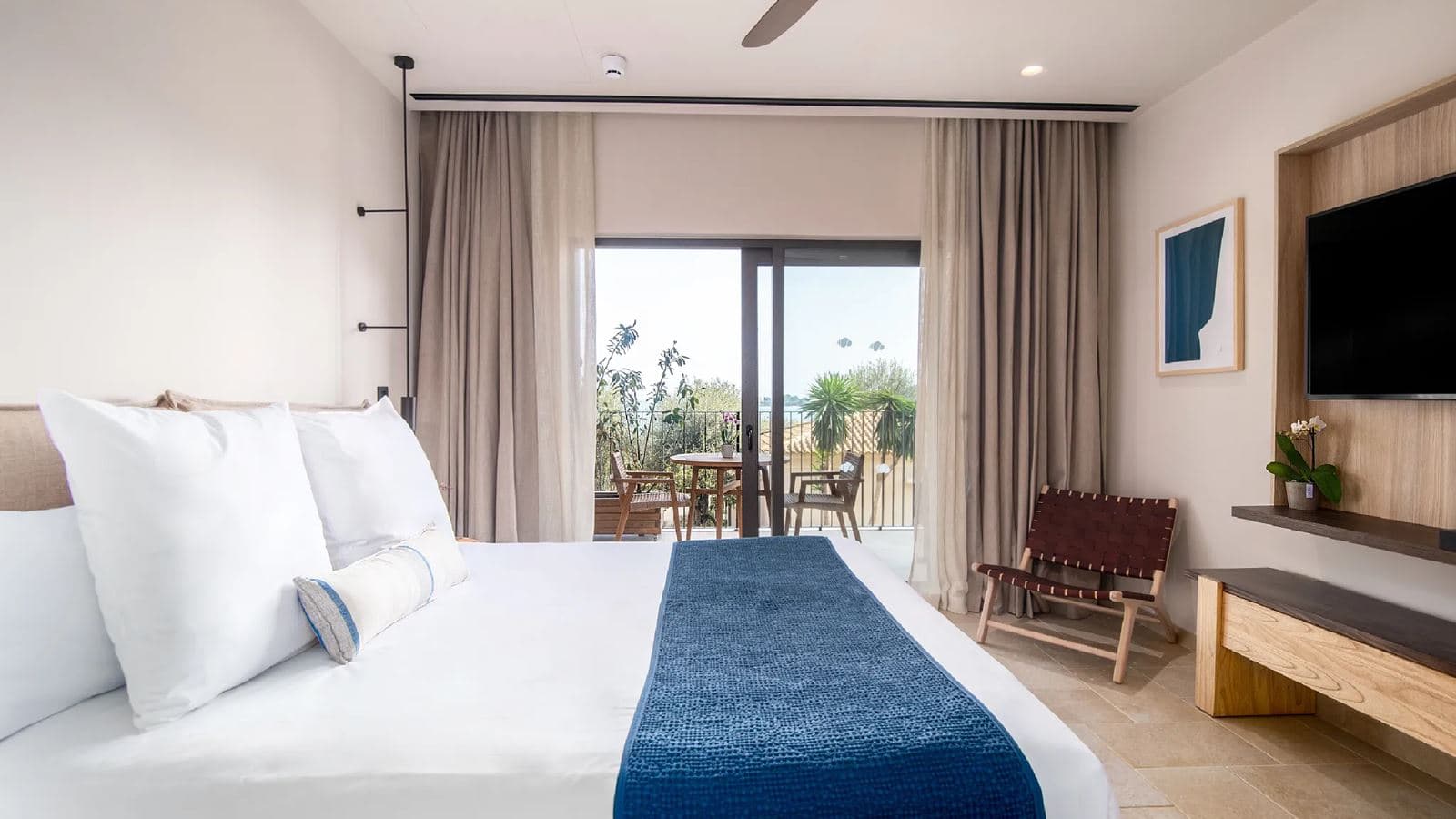 rooms-bungalow-garden-view
