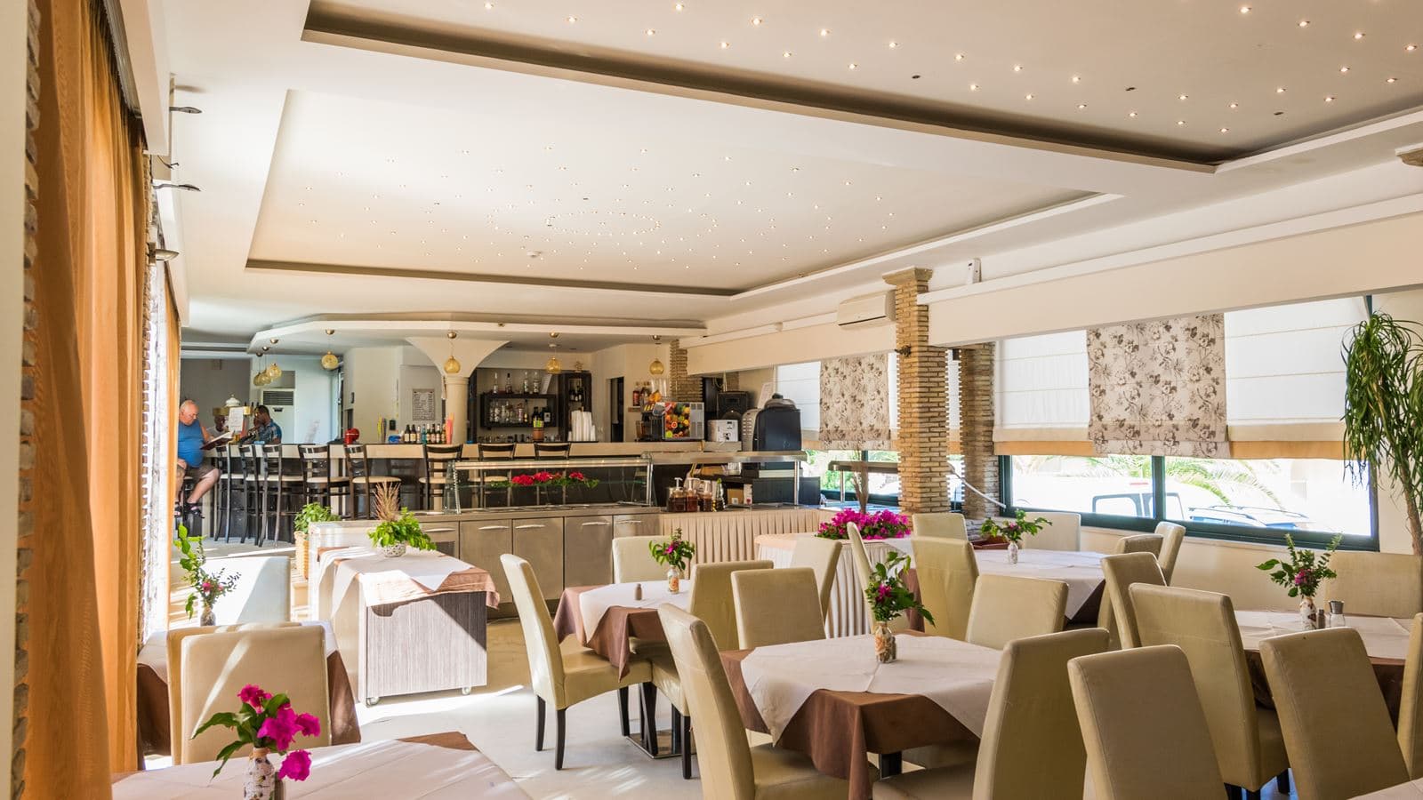 restaurants-restaurant
