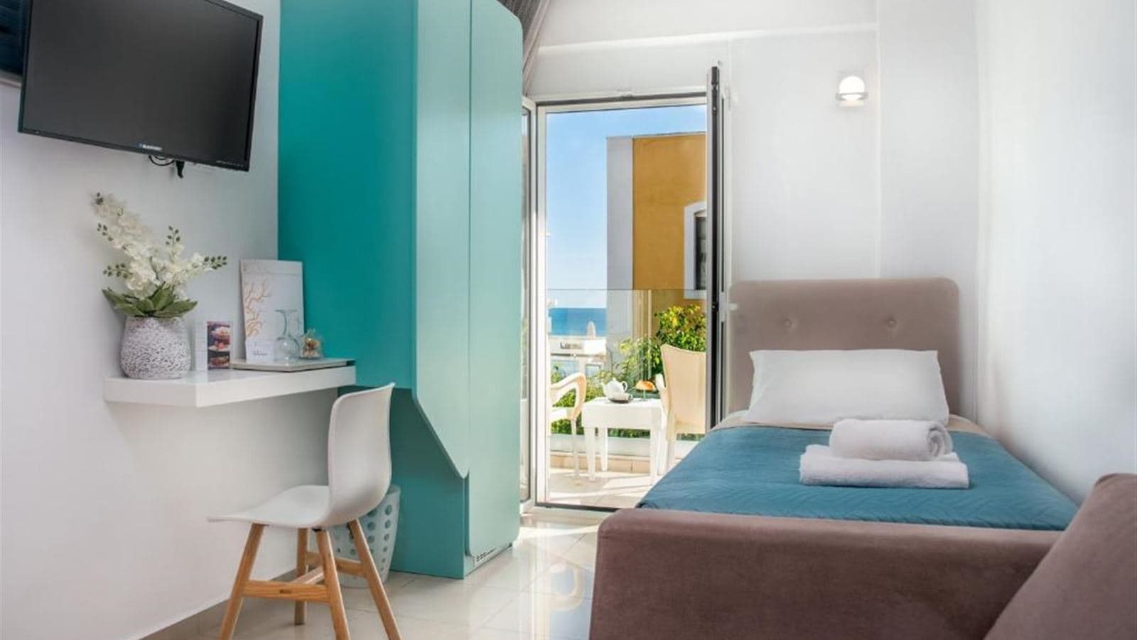rooms-triple-room