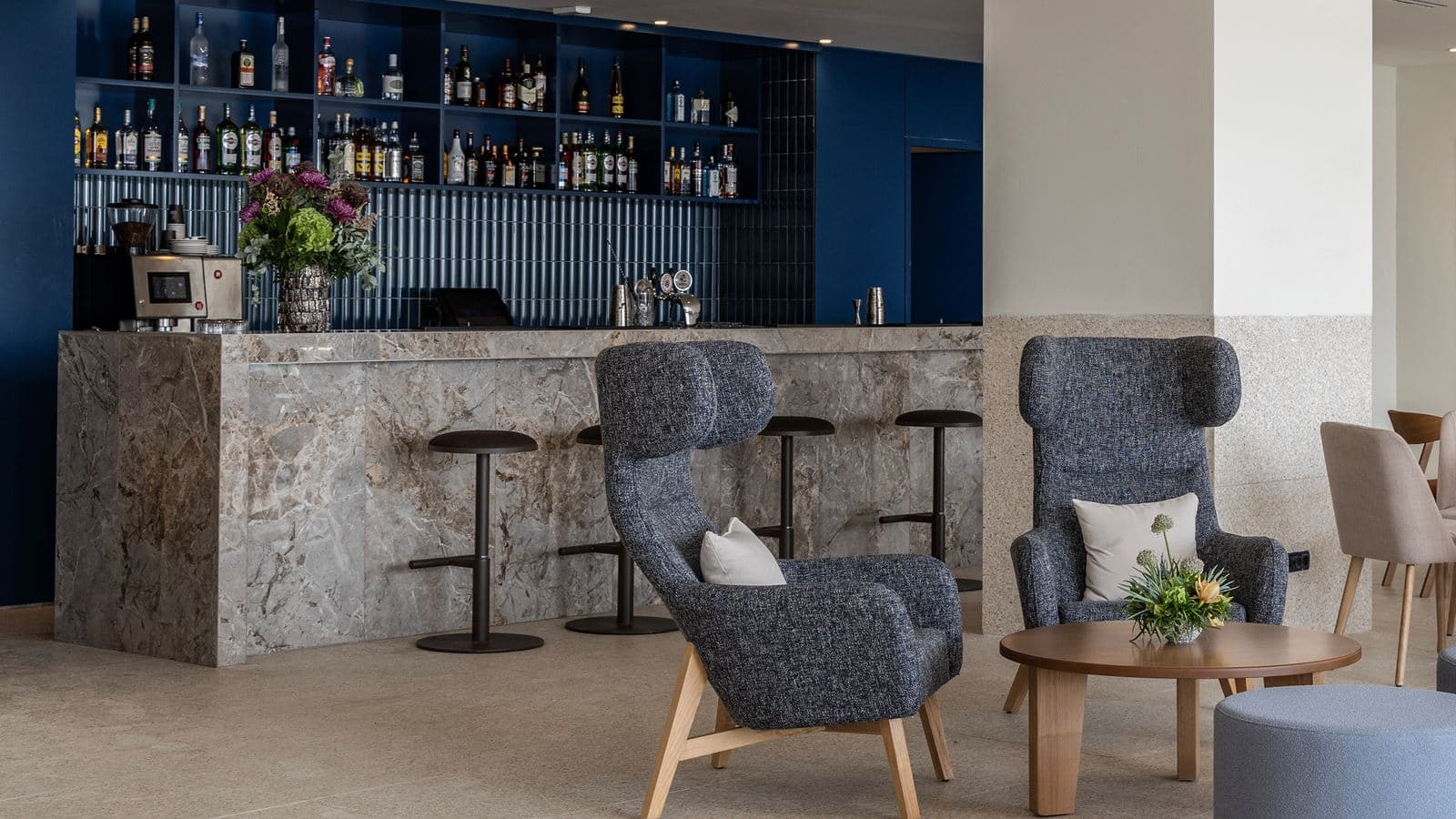 bars-lido-main-bar