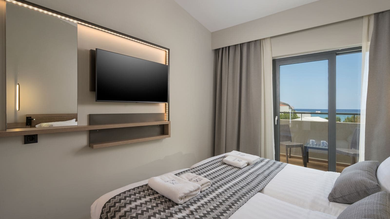 rooms-double-garden-view