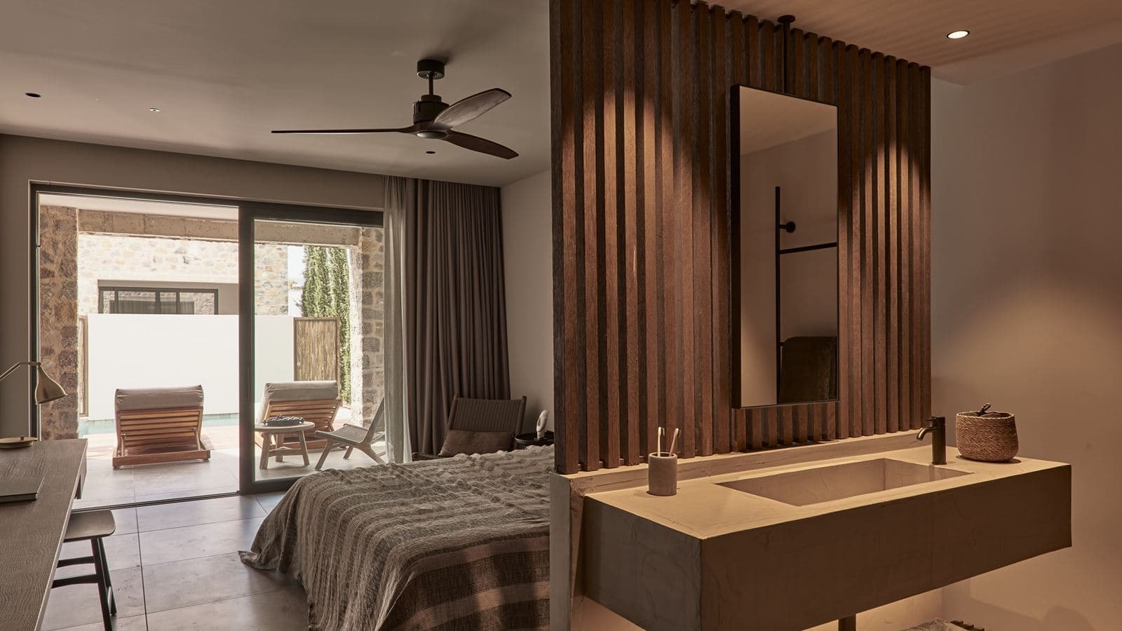 rooms-swim-up-suite